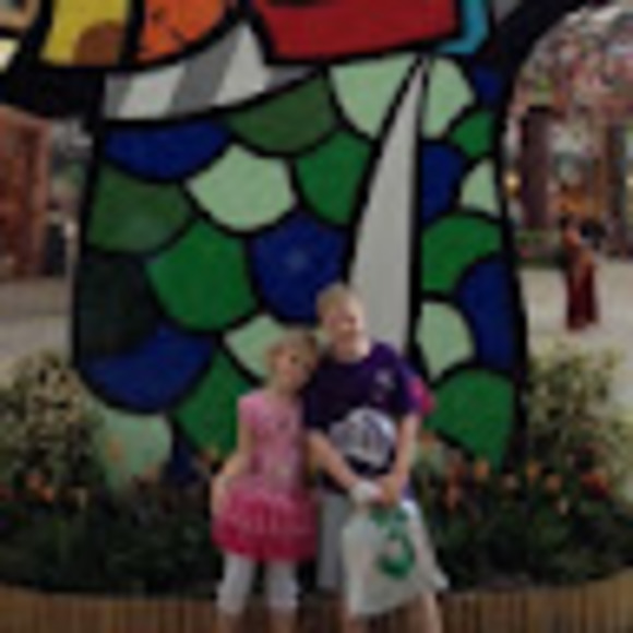 Meet your Posher, B - Picture 1 of 1